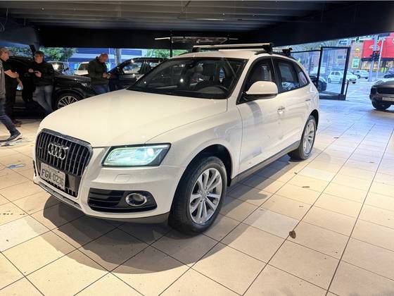 AUDI Q5 2.0 TFSI ATTRACTION 16V 225CV GASOLINA 4P AUTOMÁTICO AUDI Q5 2.0 TFSI ATTRACTION 16V 225CV GASOLINA 4P AUTOMÁTICO